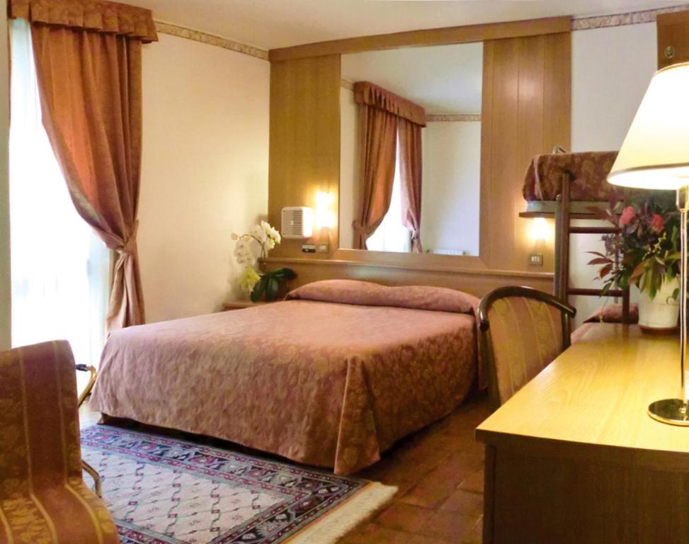 Hotel Astra Tignale Room photo